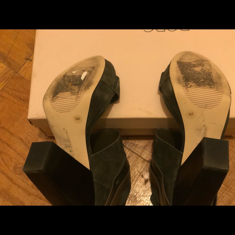 Bcbg Generation Platform Pump. - image 6